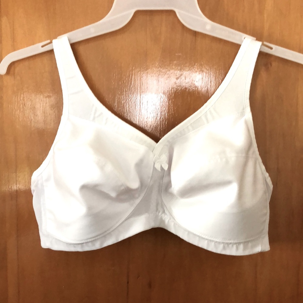 Glamorise MagicLift Active Support Wire Free Bra